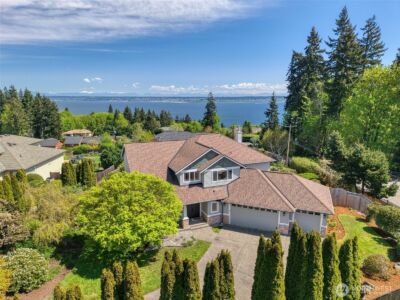 11560 NE Skyward Loop , Kingston, WA 98346
