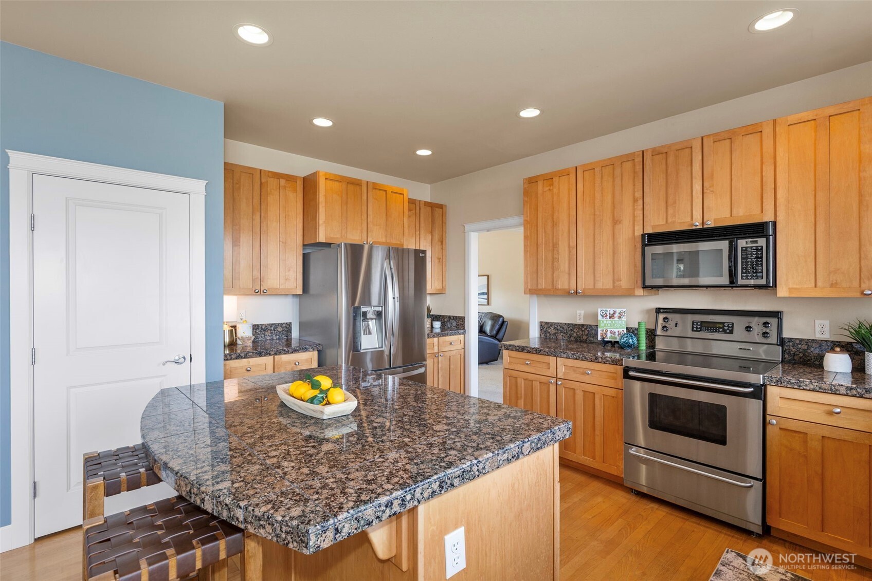11560 NE Skyward Loop , Kingston, WA 98346