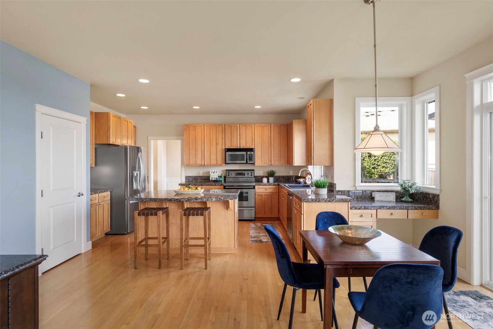 11560 NE Skyward Loop , Kingston, WA 98346