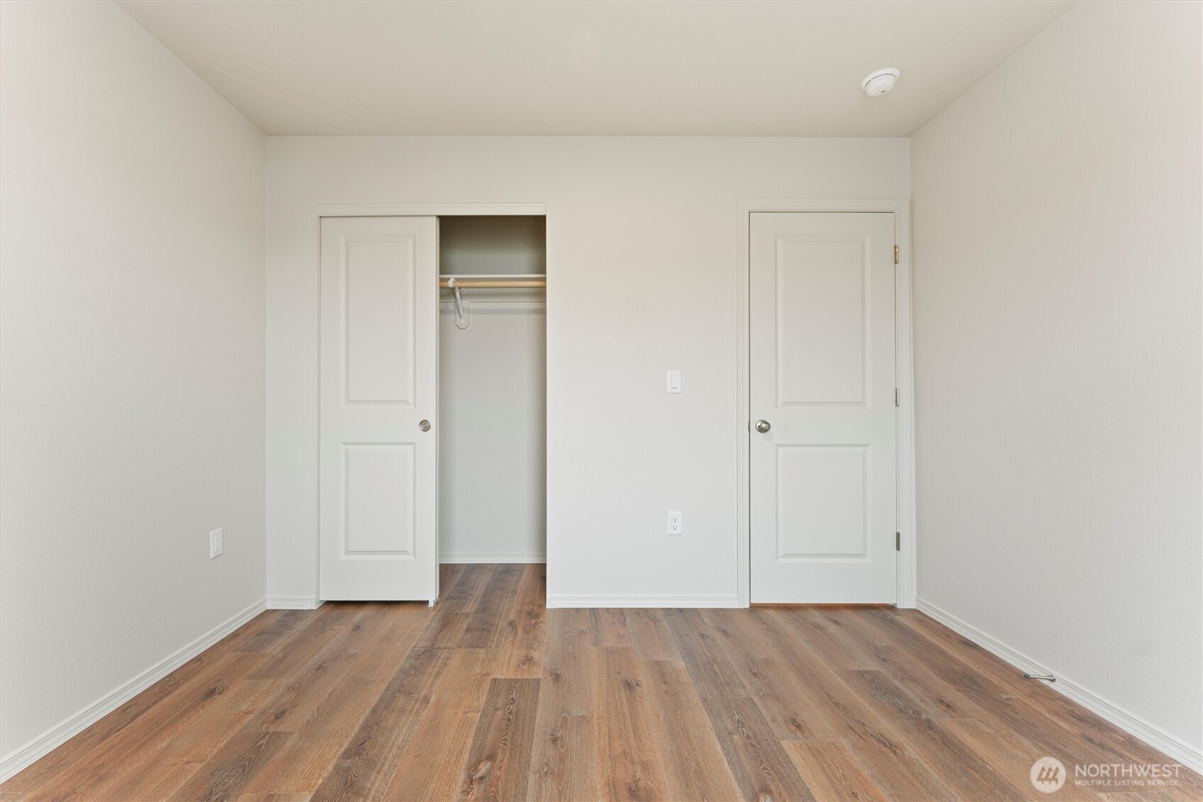 310 Poplar Street NE, Royal City, WA 99357