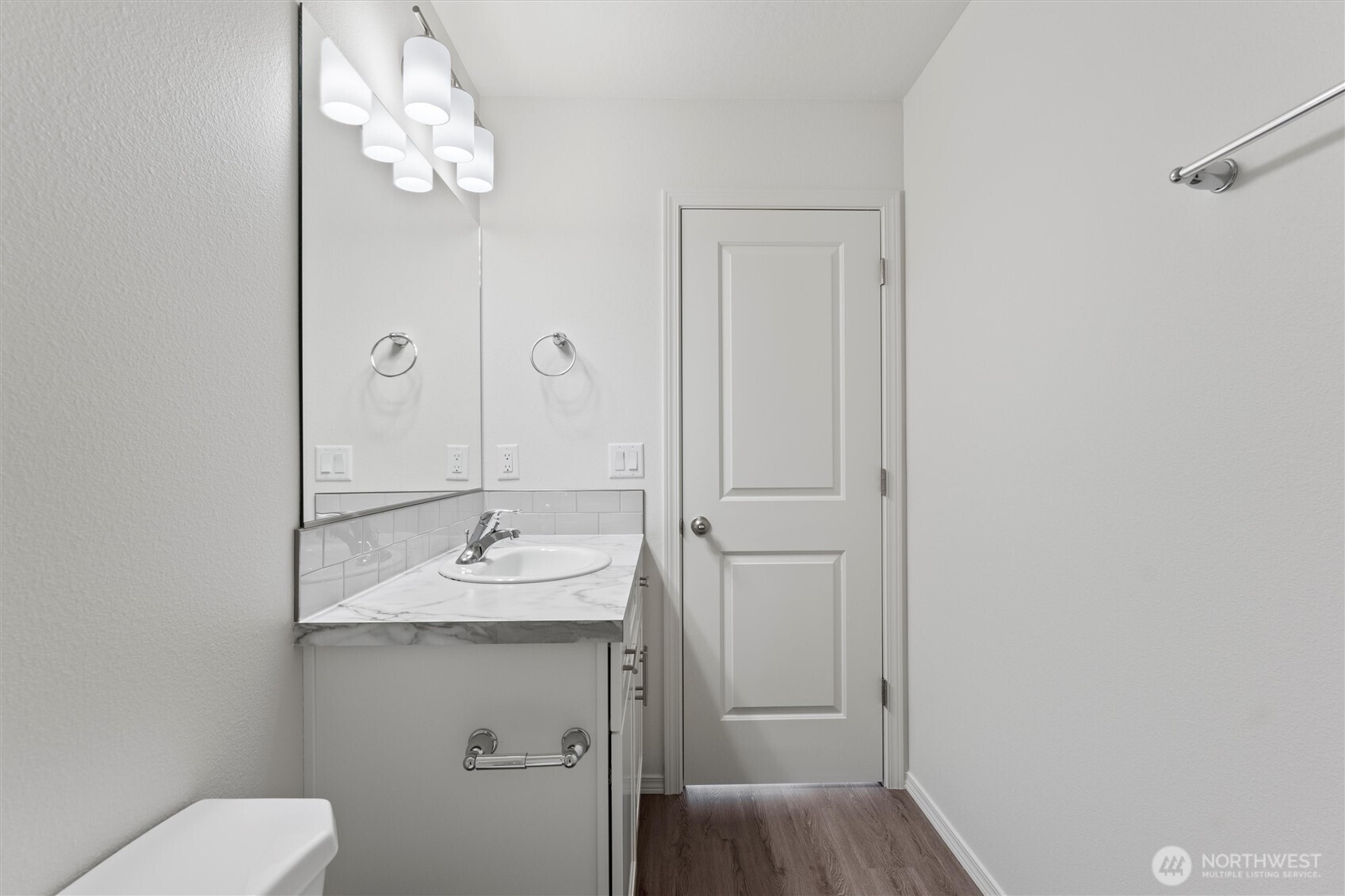 227 Poplar Street NE, Royal City, WA 99357