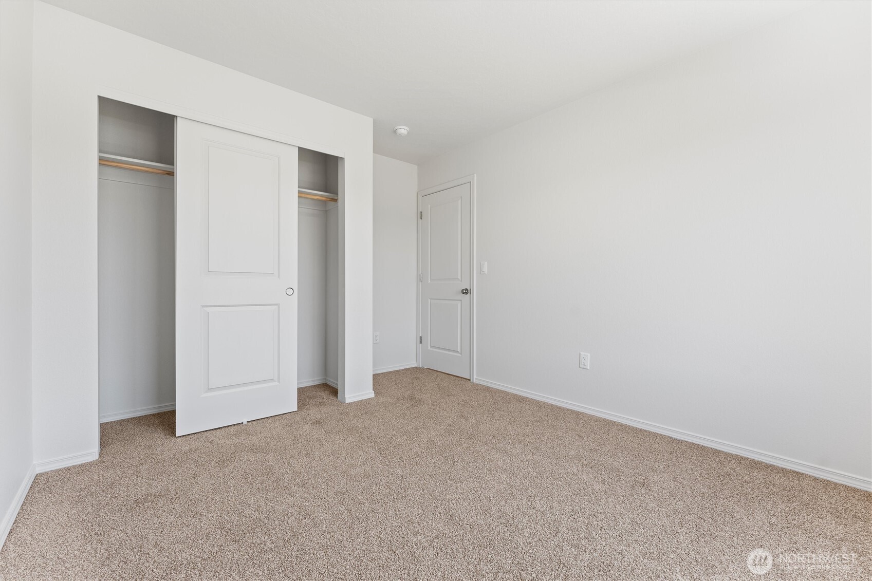 227 Poplar Street NE, Royal City, WA 99357
