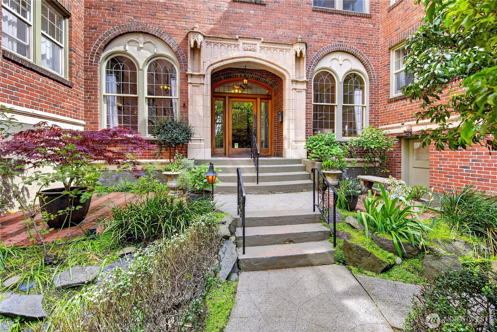 124 Warren Avenue N #208, Seattle, WA 98109