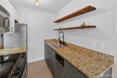124 Warren Avenue N #208, Seattle, WA 98109 - Photo 12