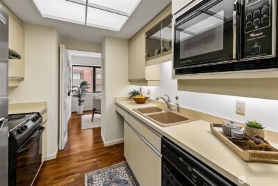 1301 Spring Street #5C, Seattle, WA 98104 - Photo 8