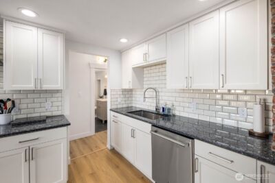 7132 34th Avenue SW, Seattle, WA 98126 - Photo 9