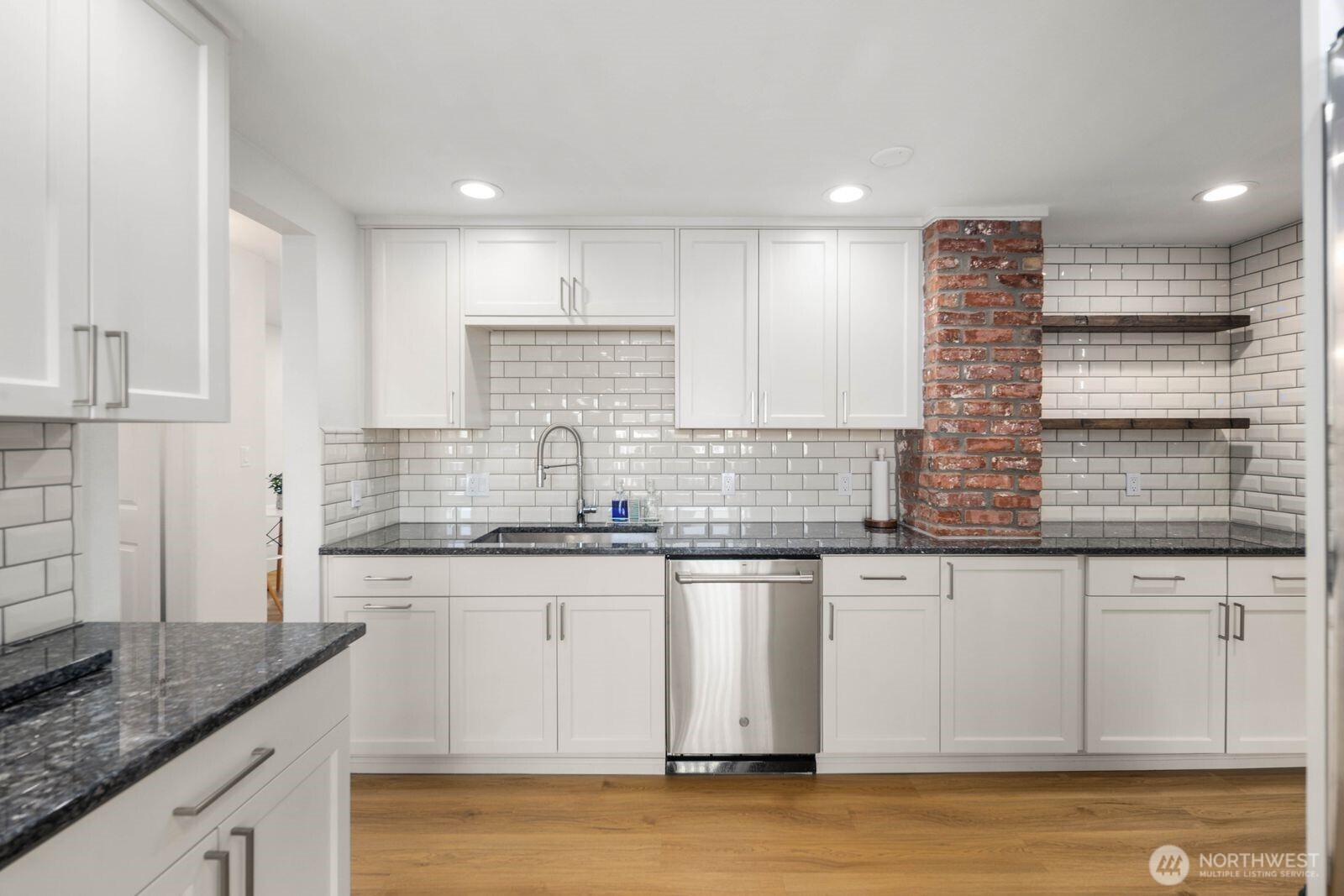7132 34th Avenue SW, Seattle, WA 98126