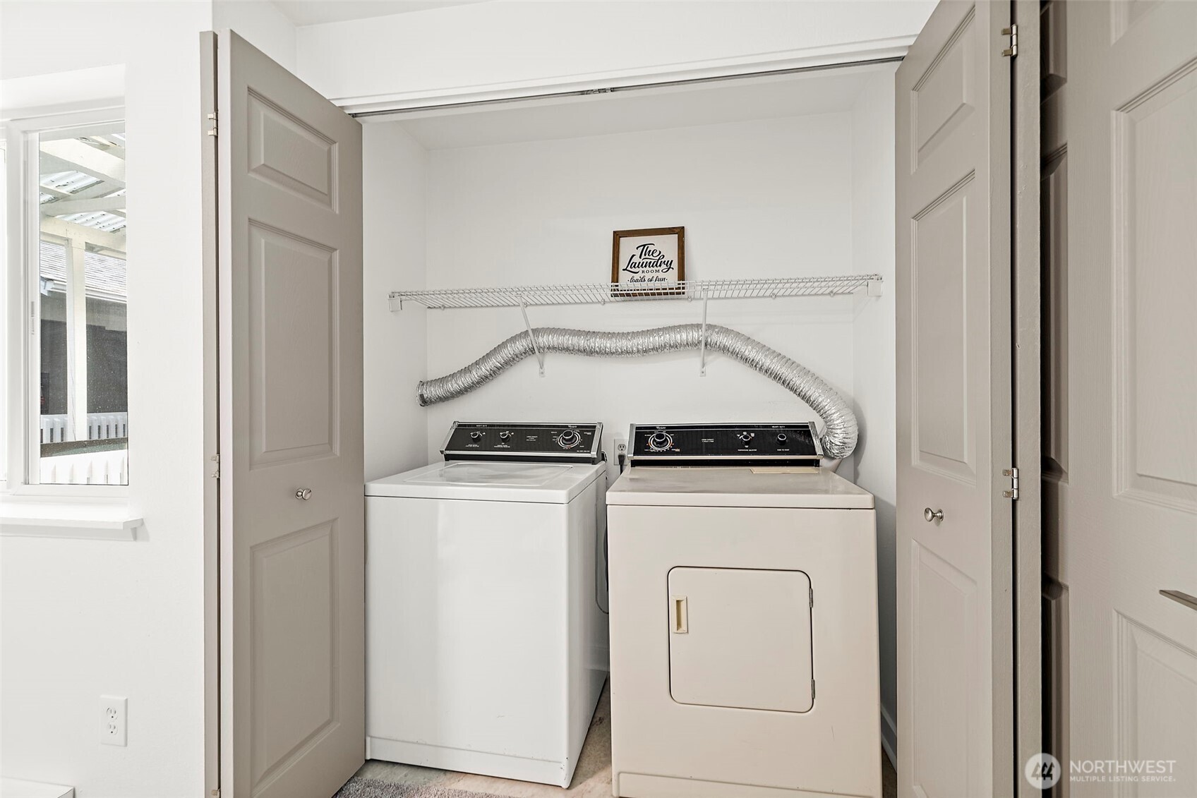 6700 NE 182nd Street #B302, Kenmore, WA 98028