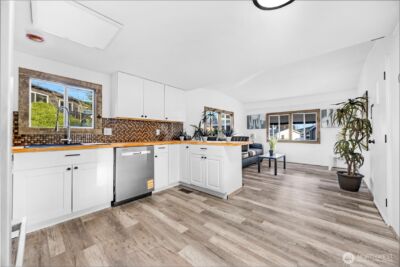 14322 Admiralty Way #8, Lynnwood, WA 98087 - Photo 6