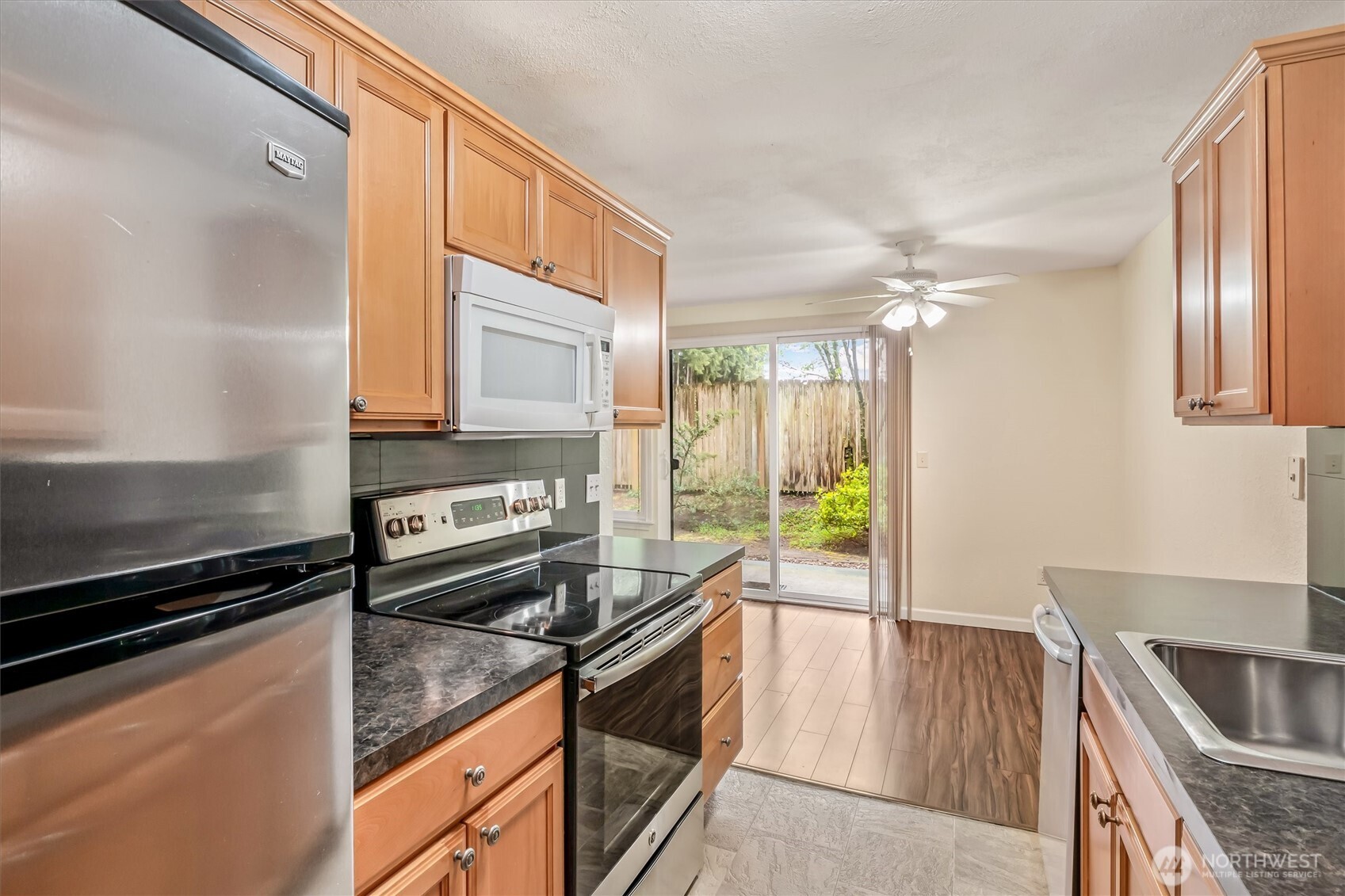 12505 NE 117th Place #J1, Kirkland, WA 98034