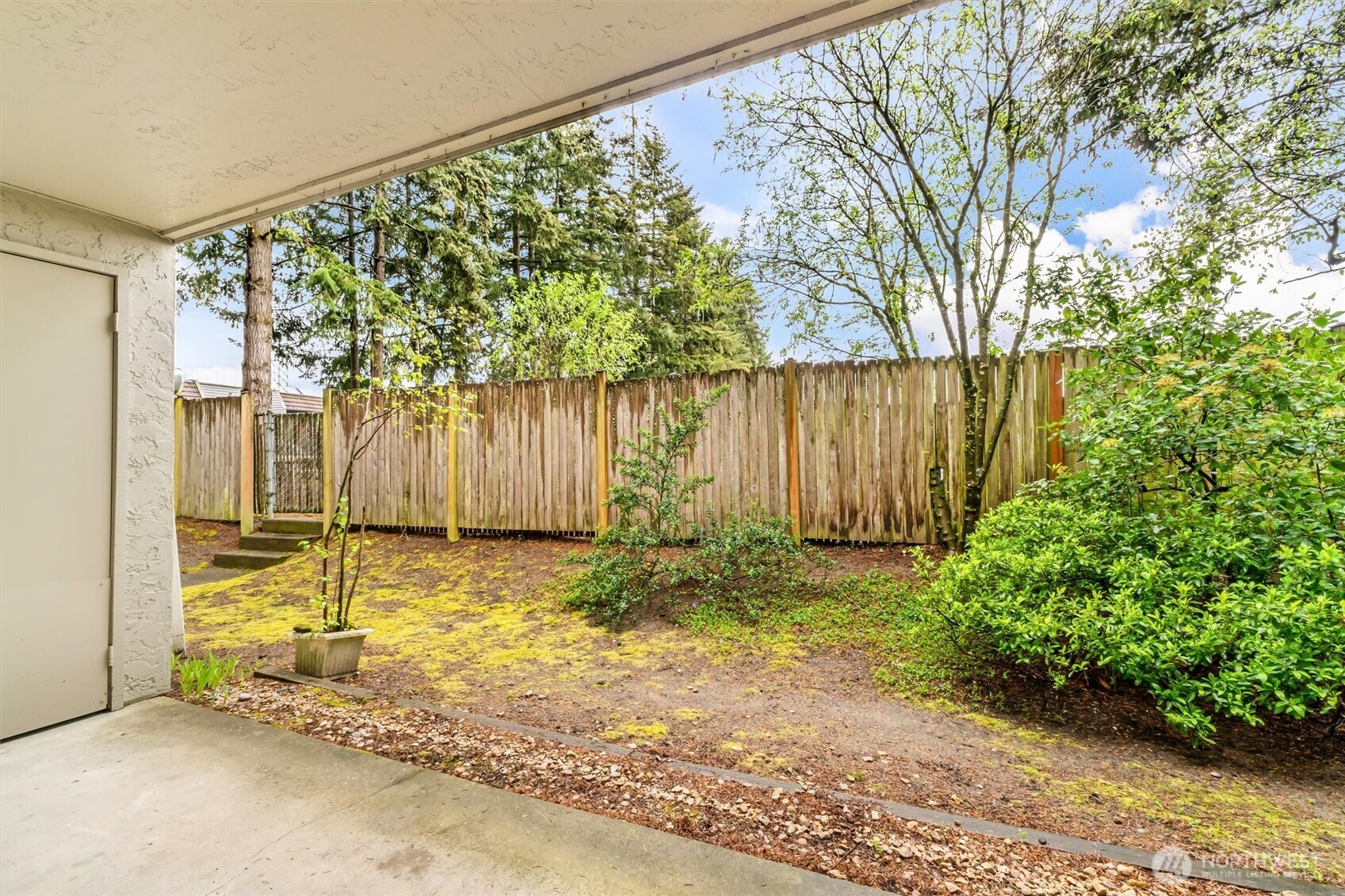 12505 NE 117th Place #J1, Kirkland, WA 98034
