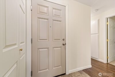 12505 NE 117th Place #J1, Kirkland, WA 98034 - Photo 4