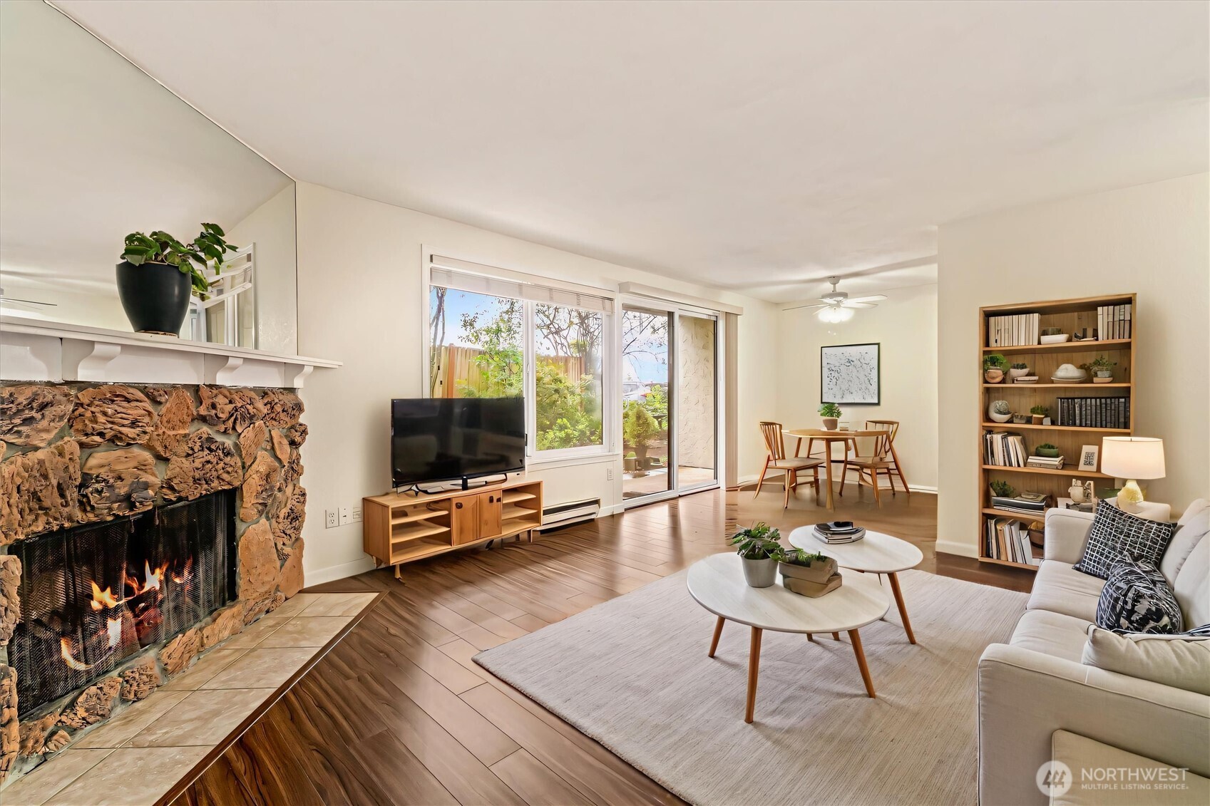 12505 NE 117th Place #J1, Kirkland, WA 98034