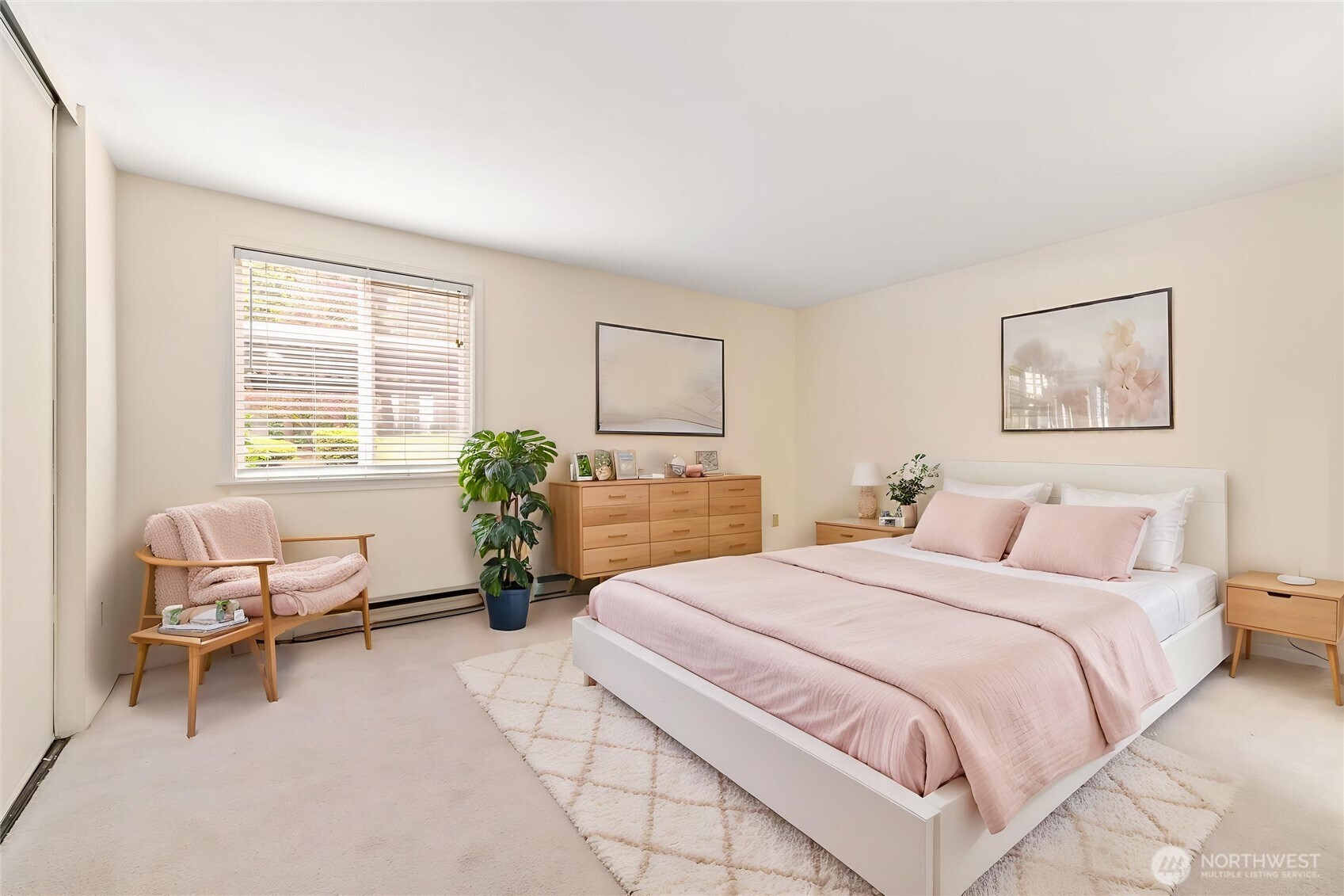12505 NE 117th Place #J1, Kirkland, WA 98034