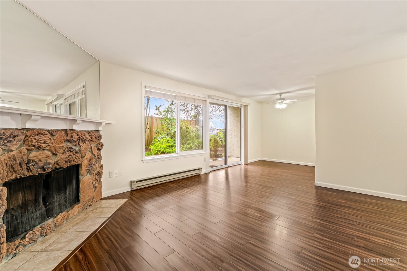 12505 NE 117th Place #J1, Kirkland, WA 98034