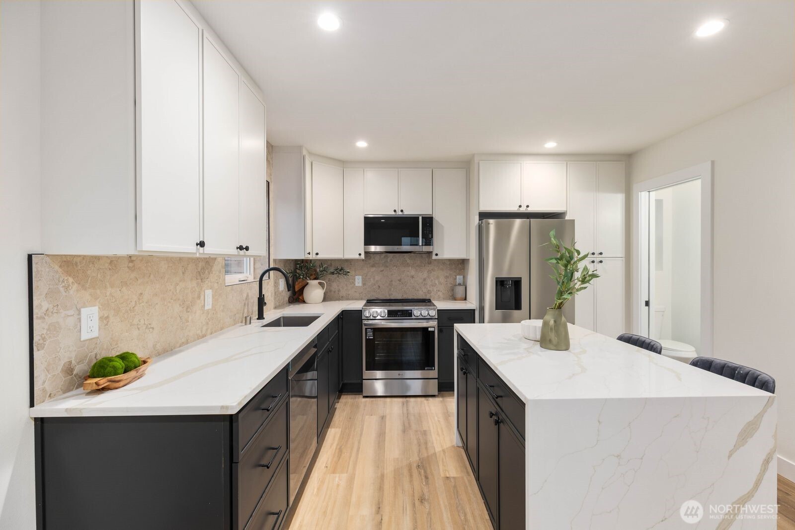 7134 34th Avenue SW, Seattle, WA 98126