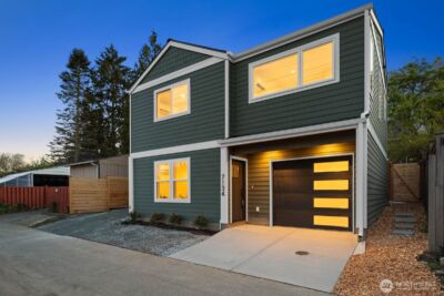 7134 34th Avenue SW, Seattle, WA 98126 - Photo 2