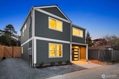 7134 34th Avenue SW, Seattle, WA 98126 - Photo 3