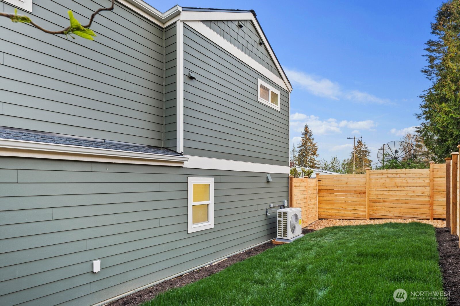 7134 34th Avenue SW, Seattle, WA 98126