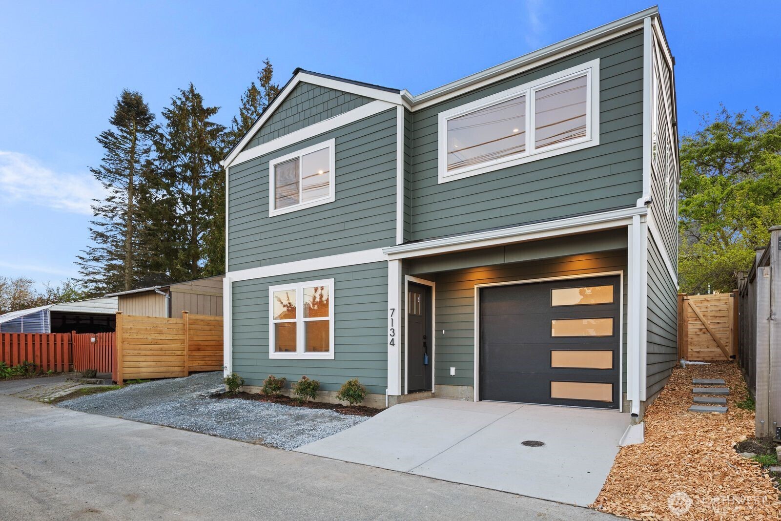 7134 34th Avenue SW, Seattle, WA 98126