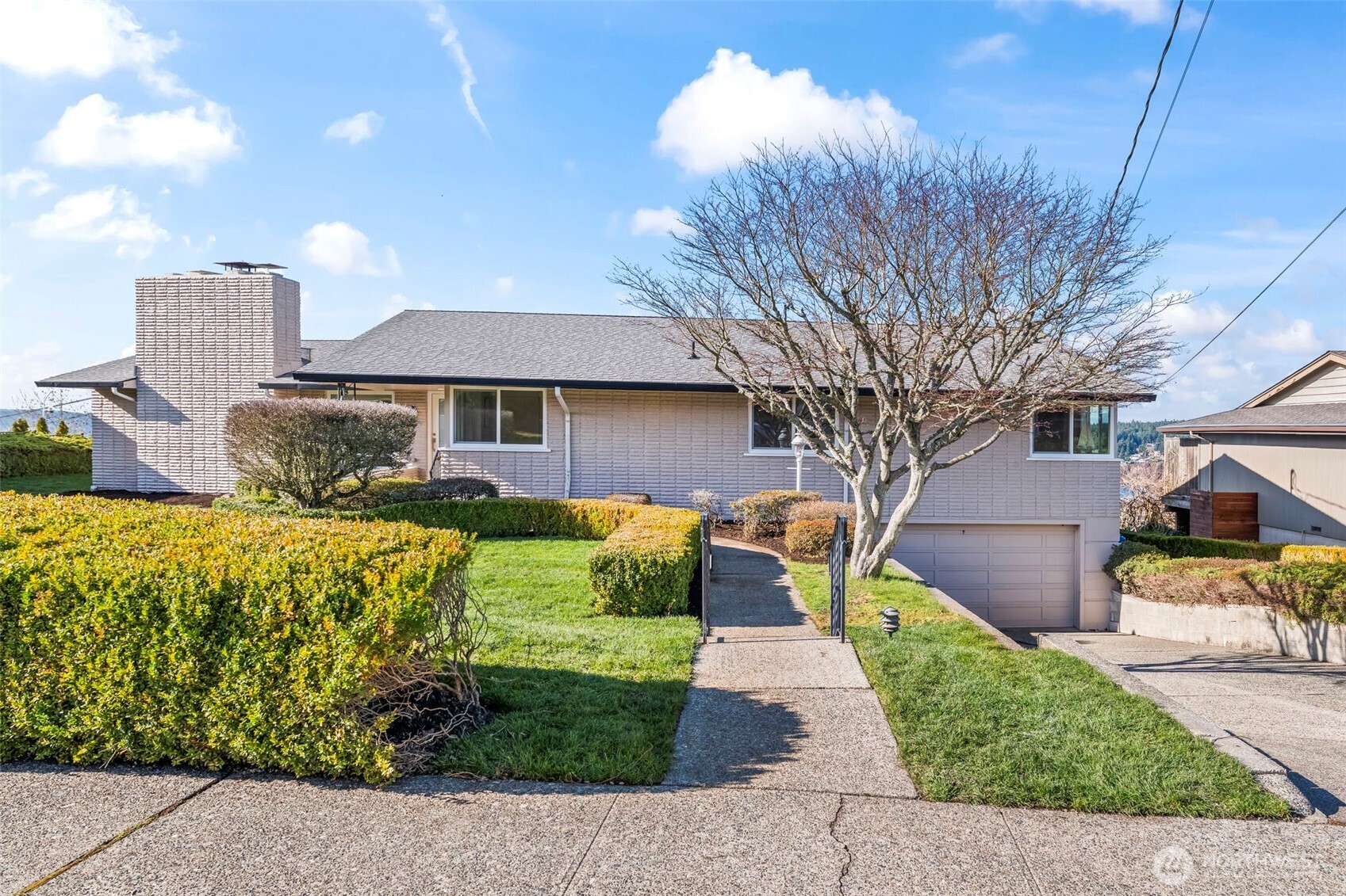 1774 N Jackson Avenue , Tacoma, WA 98406