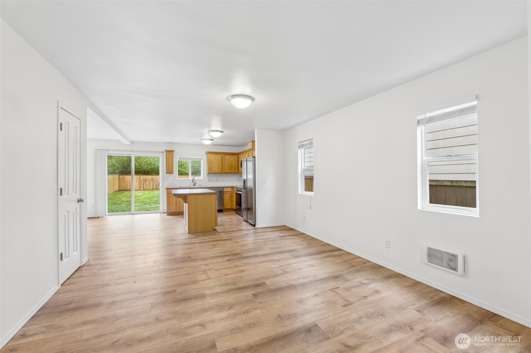3650 Tribute Avenue E, Fife, WA 98424