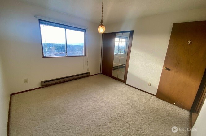 3700 Harbel Drive NE, Bremerton, WA 98310