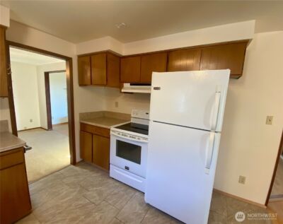 3700 Harbel Drive NE, Bremerton, WA 98310 - Photo 20