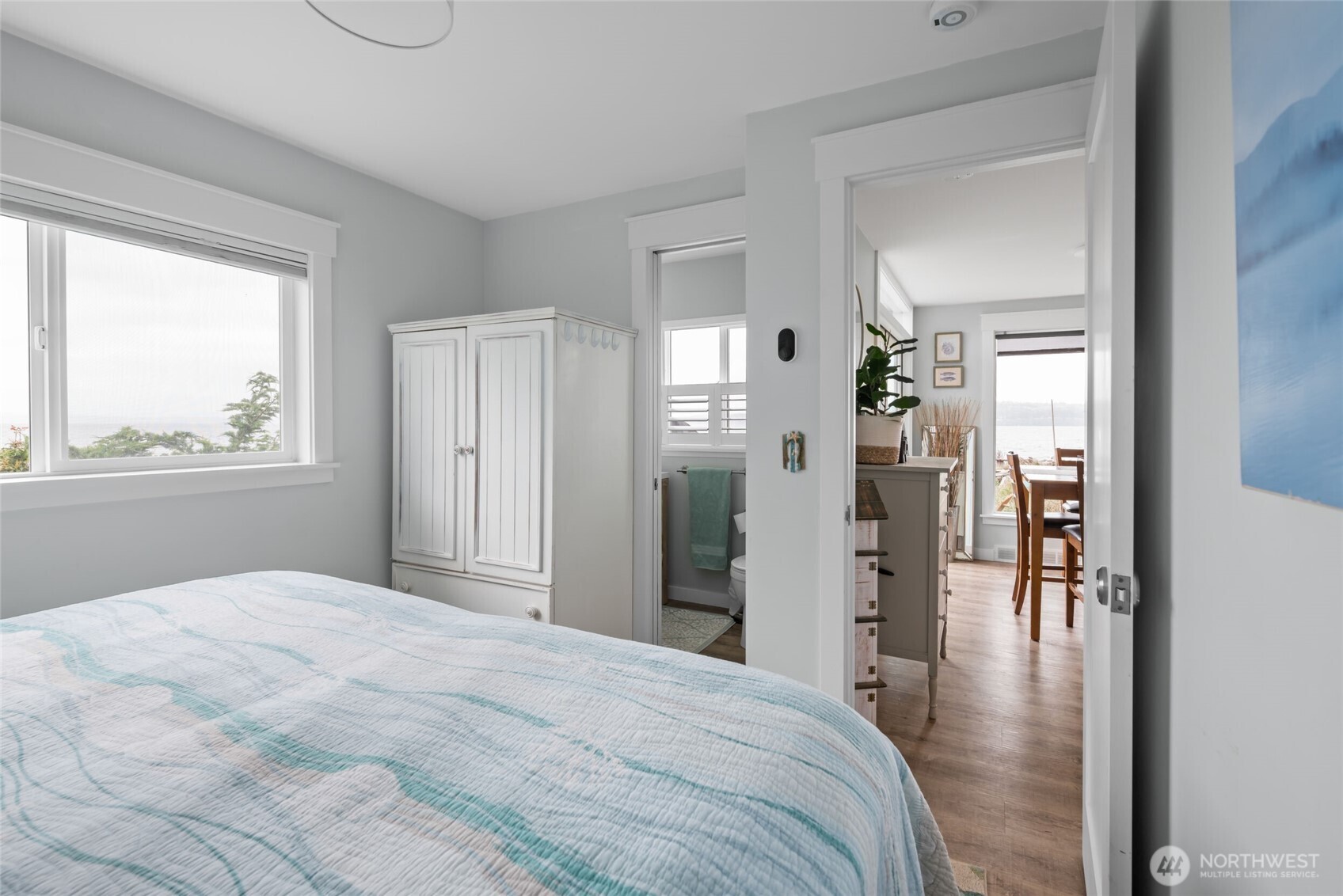 1818 E Lola Beach Lane , Oak Harbor, WA 98277-8628