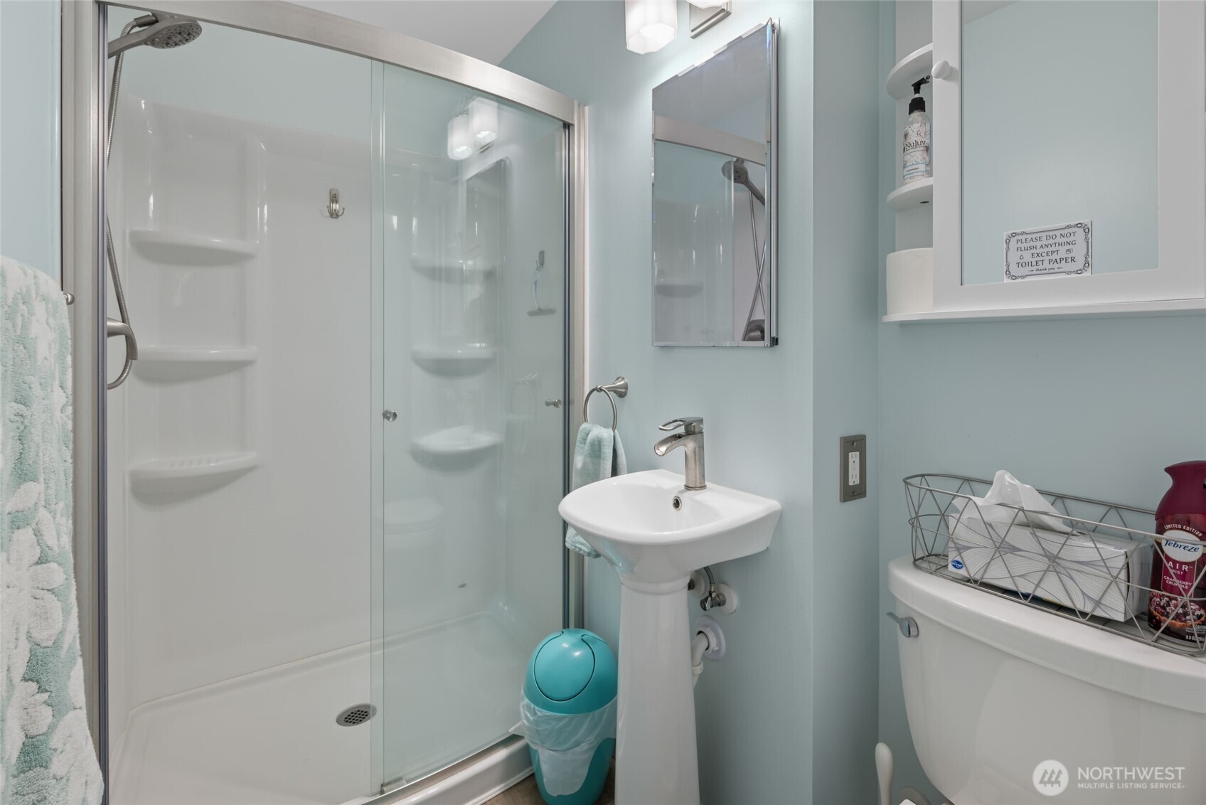 1818 E Lola Beach Lane , Oak Harbor, WA 98277-8628