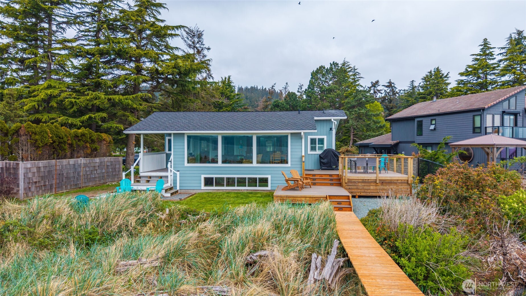 1818 E Lola Beach Lane , Oak Harbor, WA 98277-8628