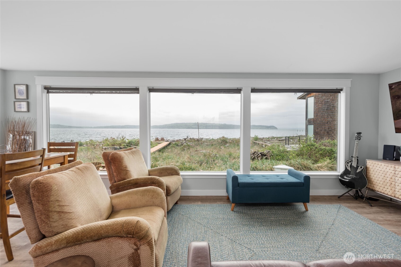 1818 E Lola Beach Lane , Oak Harbor, WA 98277-8628