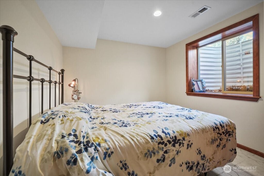 10018 N Moss Lane , Spokane, WA 99208