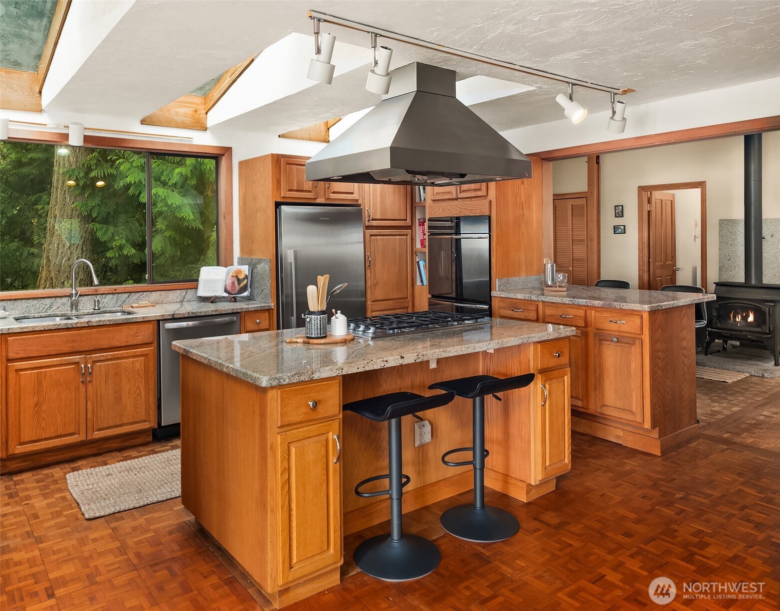 19923 Robinwood Road SW, Vashon, WA 98070