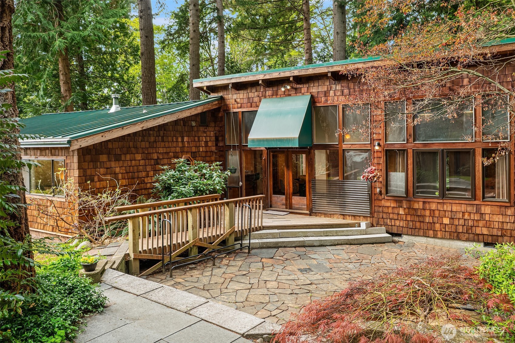 19923 Robinwood Road SW, Vashon, WA 98070
