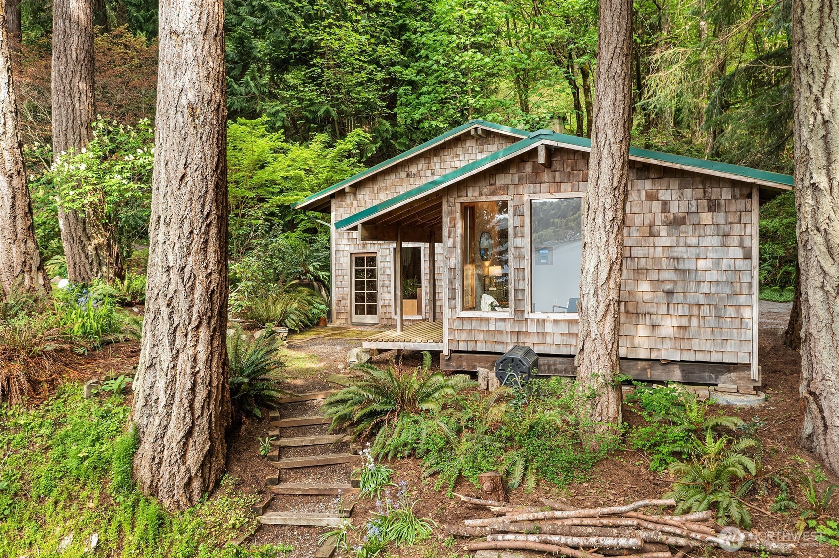 19923 Robinwood Road SW, Vashon, WA 98070