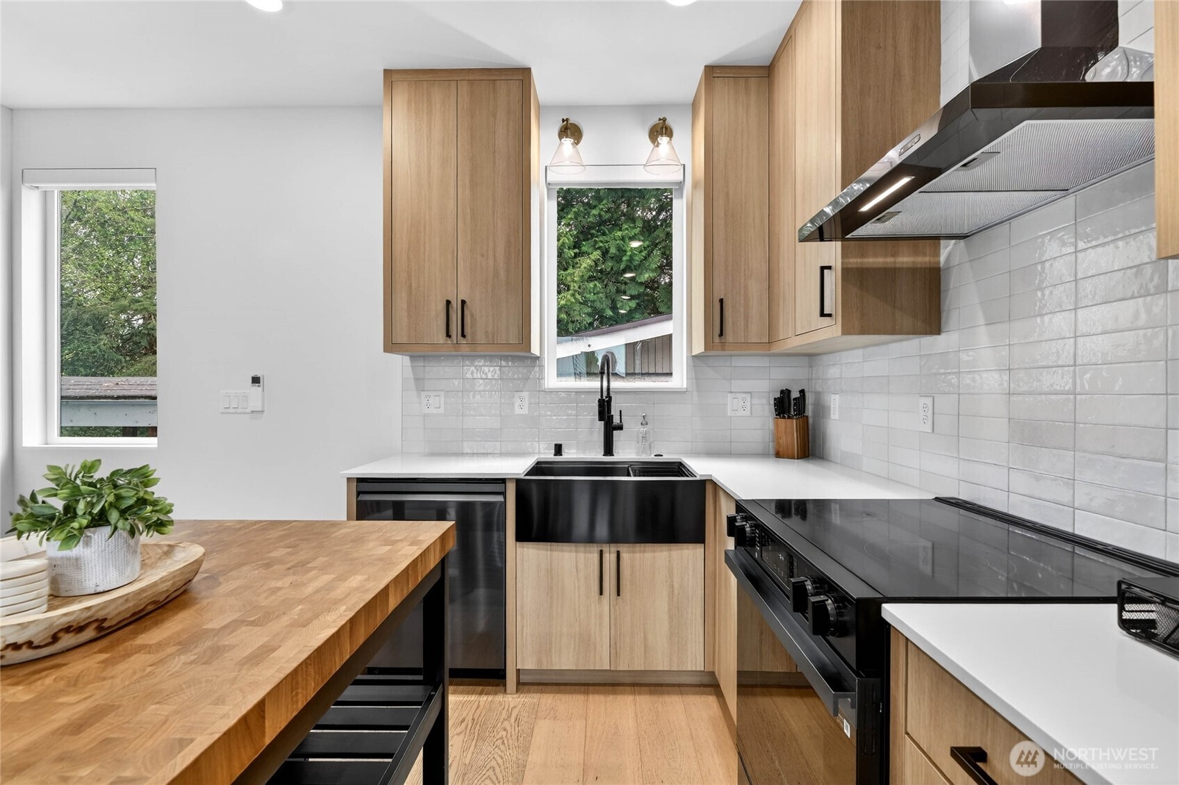 8647 B 18th Avenue SW, Seattle, WA 98106