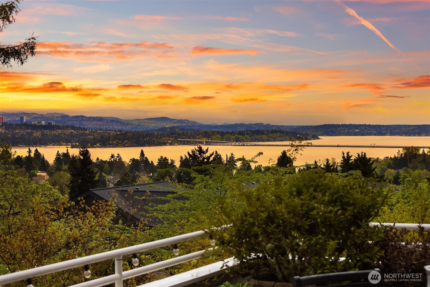 6542 50th Avenue NE, Seattle, WA 98115
