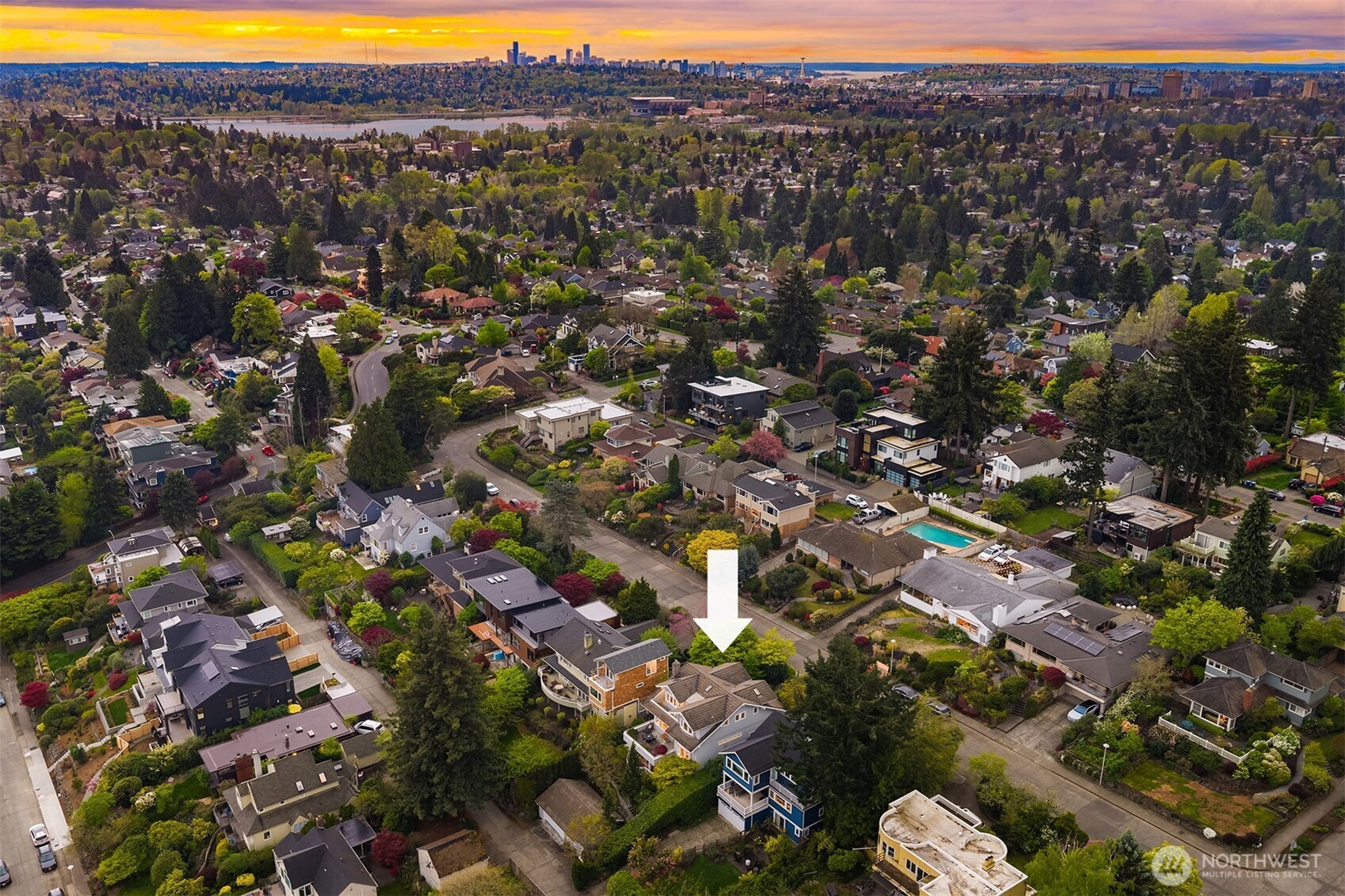6542 50th Avenue NE, Seattle, WA 98115