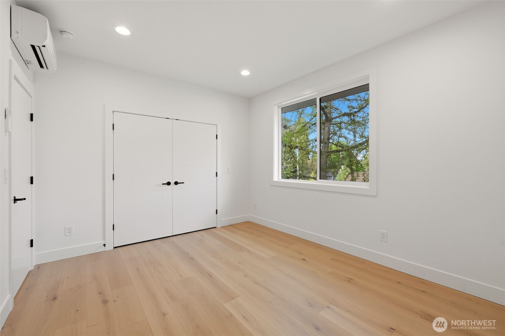5205 N 42nd Street , Tacoma, WA 98407