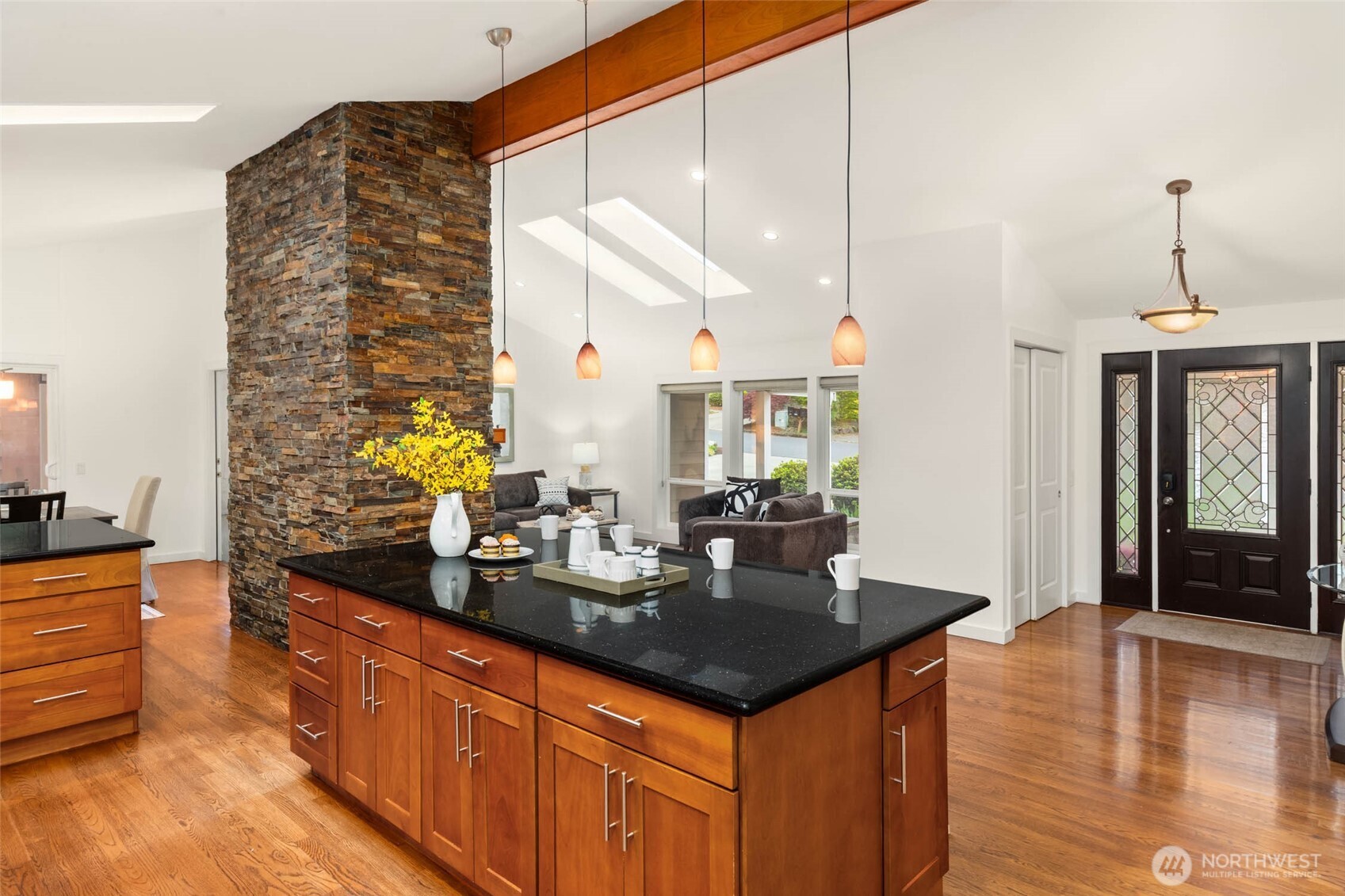4712 125th Avenue SE, Bellevue, WA 98006