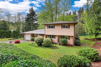 19308 65th Street E, Bonney Lake, WA 98391 - Photo 2