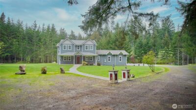 4909 SW Old Clifton Road , Port Orchard, WA 98367