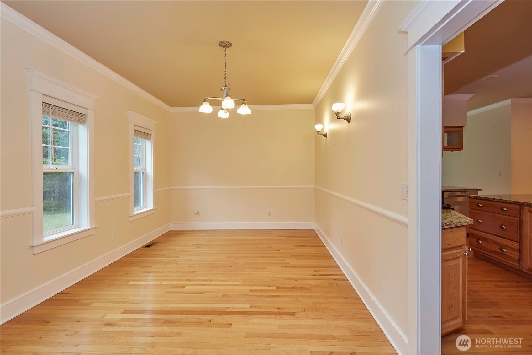 4909 SW Old Clifton Road , Port Orchard, WA 98367