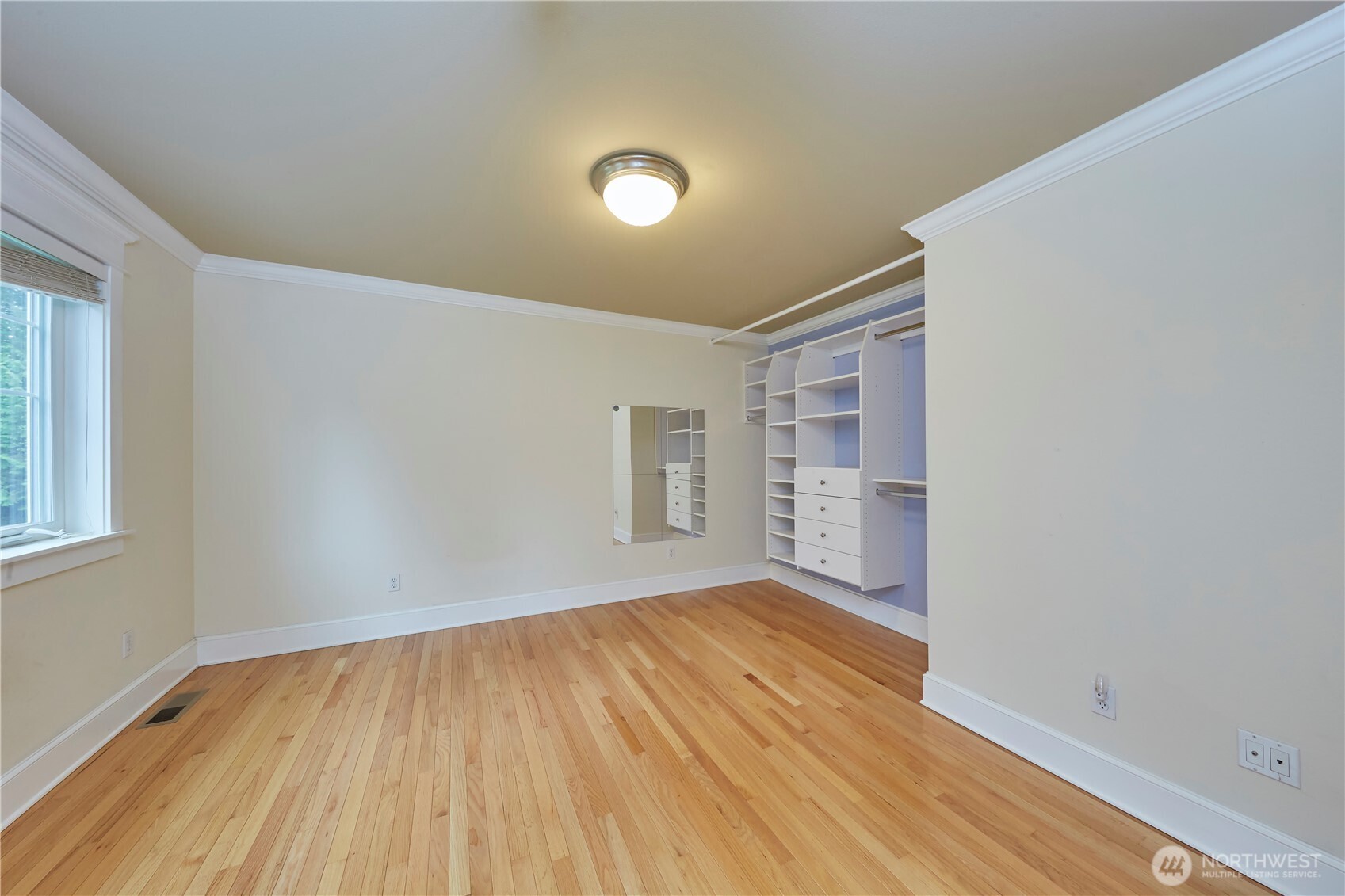 4909 SW Old Clifton Road , Port Orchard, WA 98367