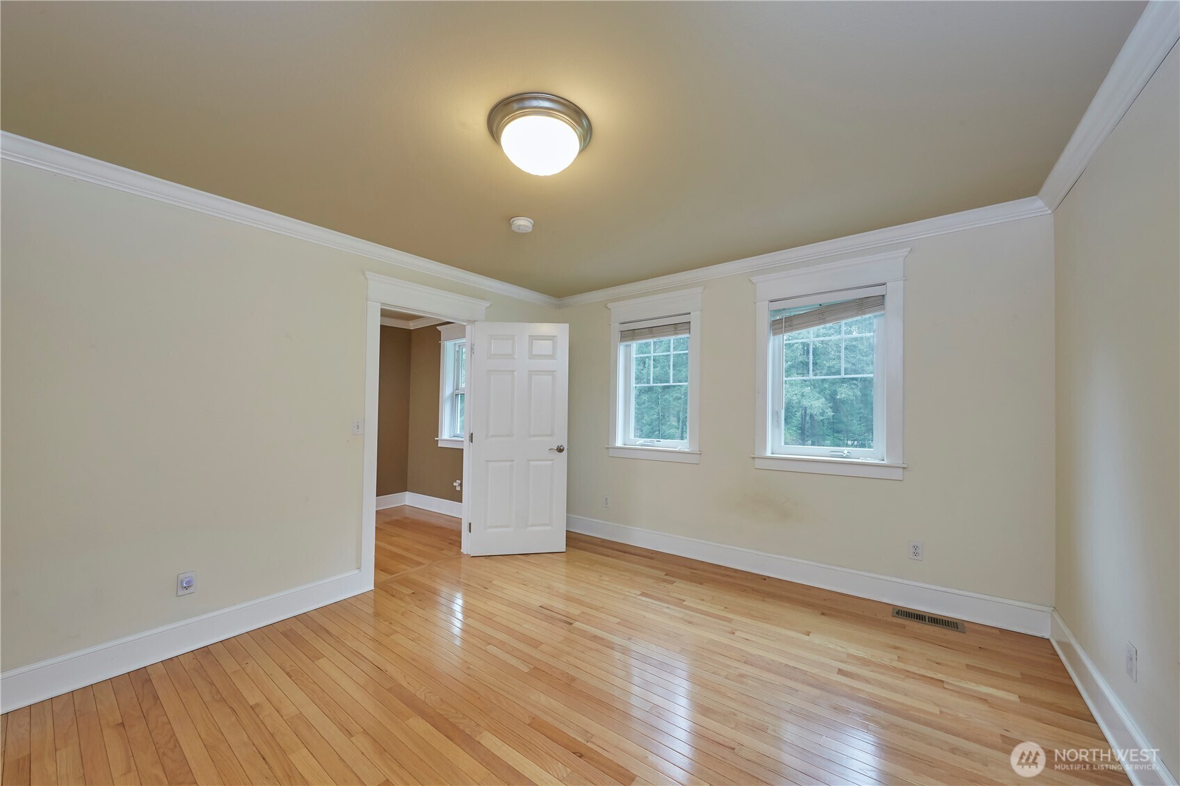 4909 SW Old Clifton Road , Port Orchard, WA 98367
