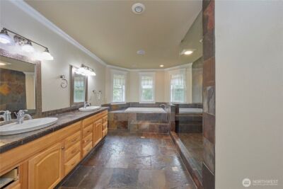 4909 SW Old Clifton Road , Port Orchard, WA 98367 - Photo 27