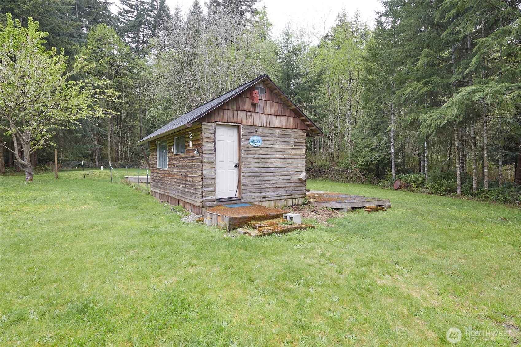 4909 SW Old Clifton Road , Port Orchard, WA 98367