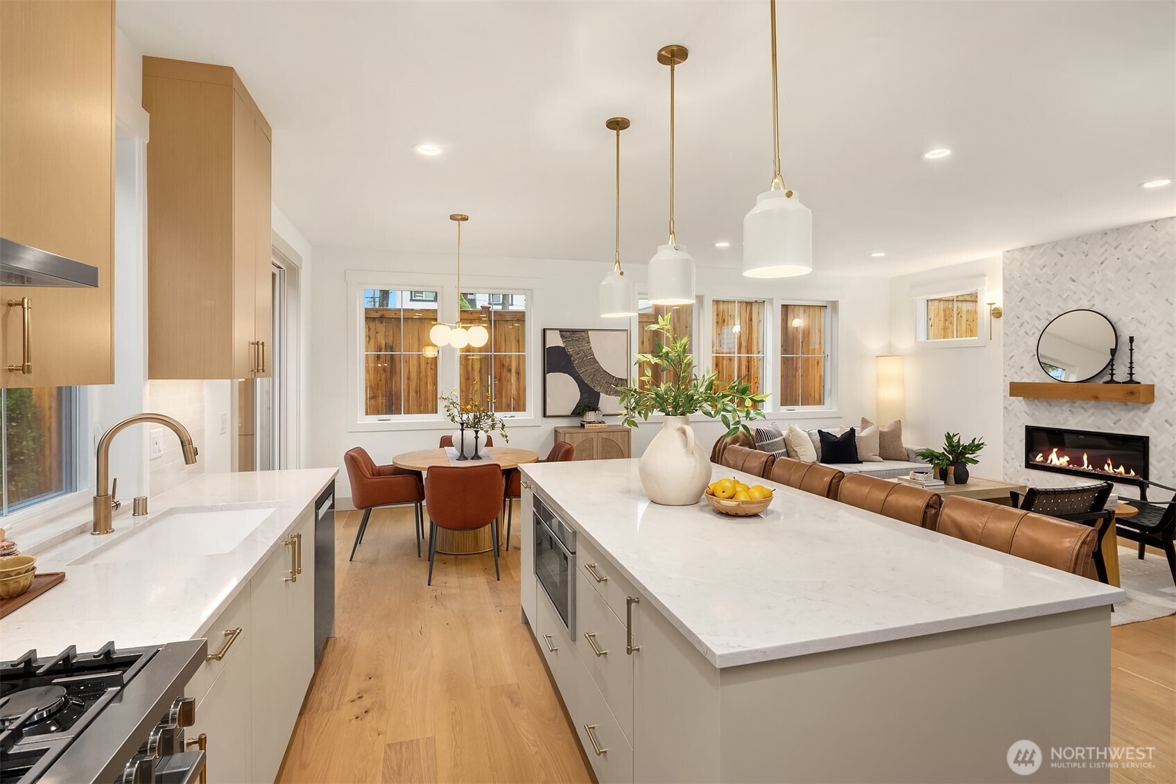 13131 NE 87th Lane , Kirkland, WA 98033