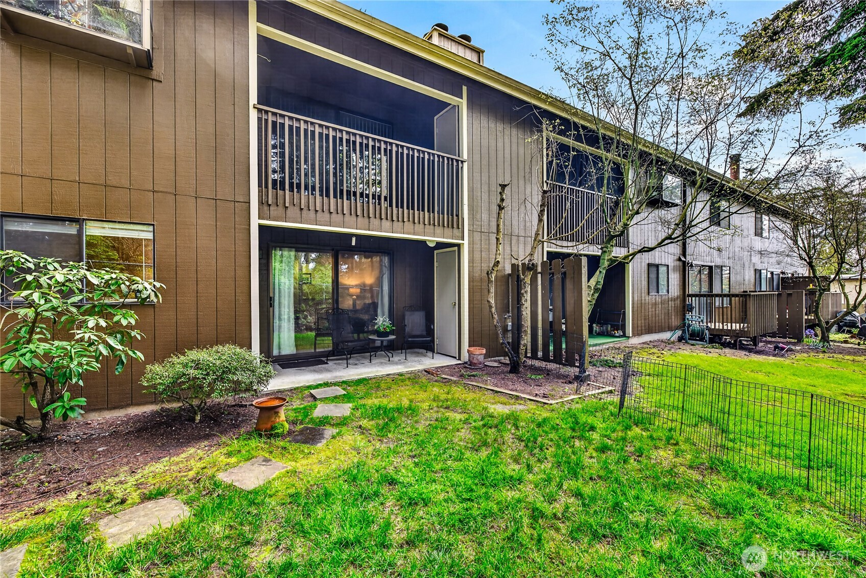 75 NW Columbia #B101, Oak Harbor, WA 98277